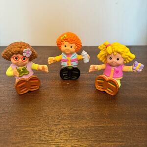 Fisher Price Little People Camping Figures Sarah Lynn, Maggie, Elena 2007 Picnic